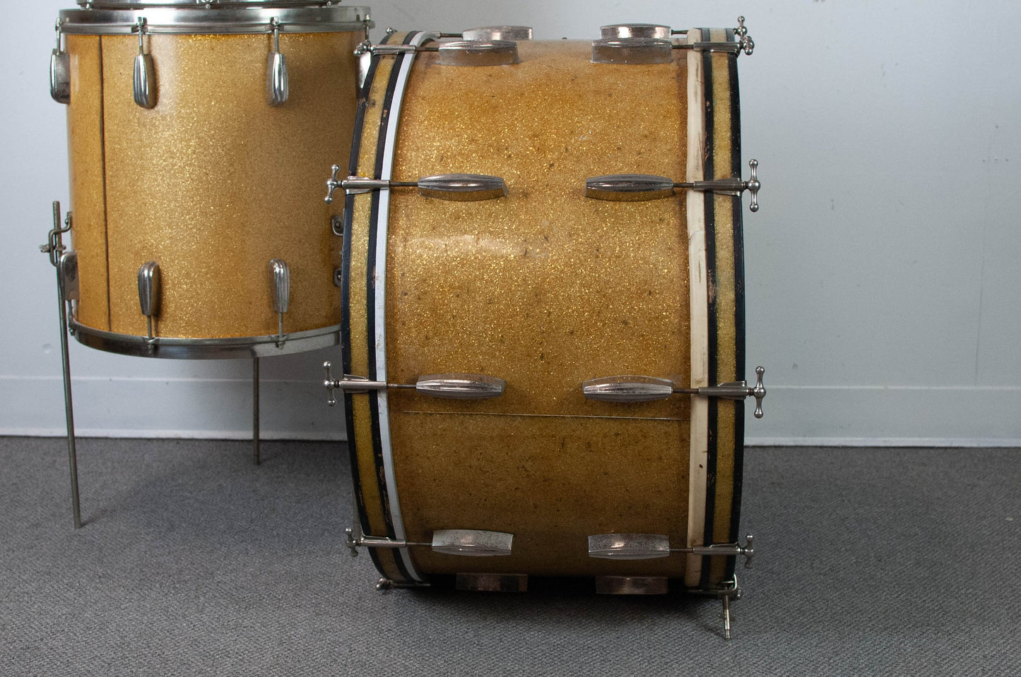 1940s Slingerland Gold Sparkle Pearl Radio King Drum Set