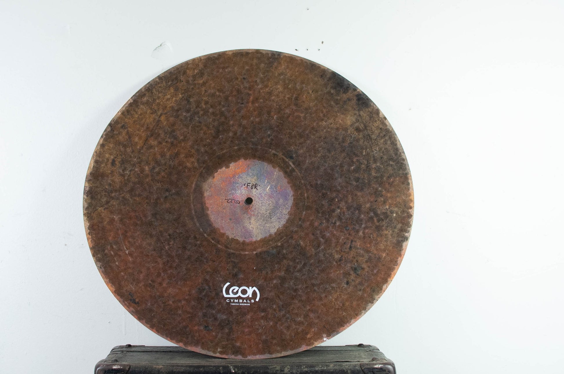 Leon 22" Flat Bell Raw Ride Cymbal 2220g