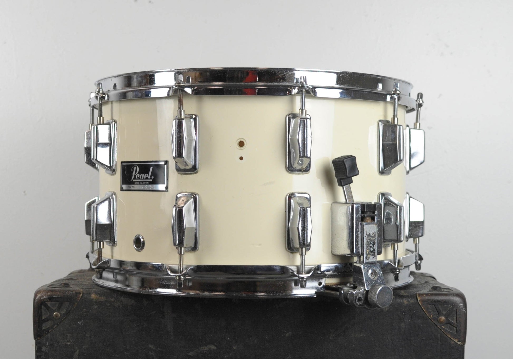 1980s Pearl 8x14 ET814X Pure White Snare Drum