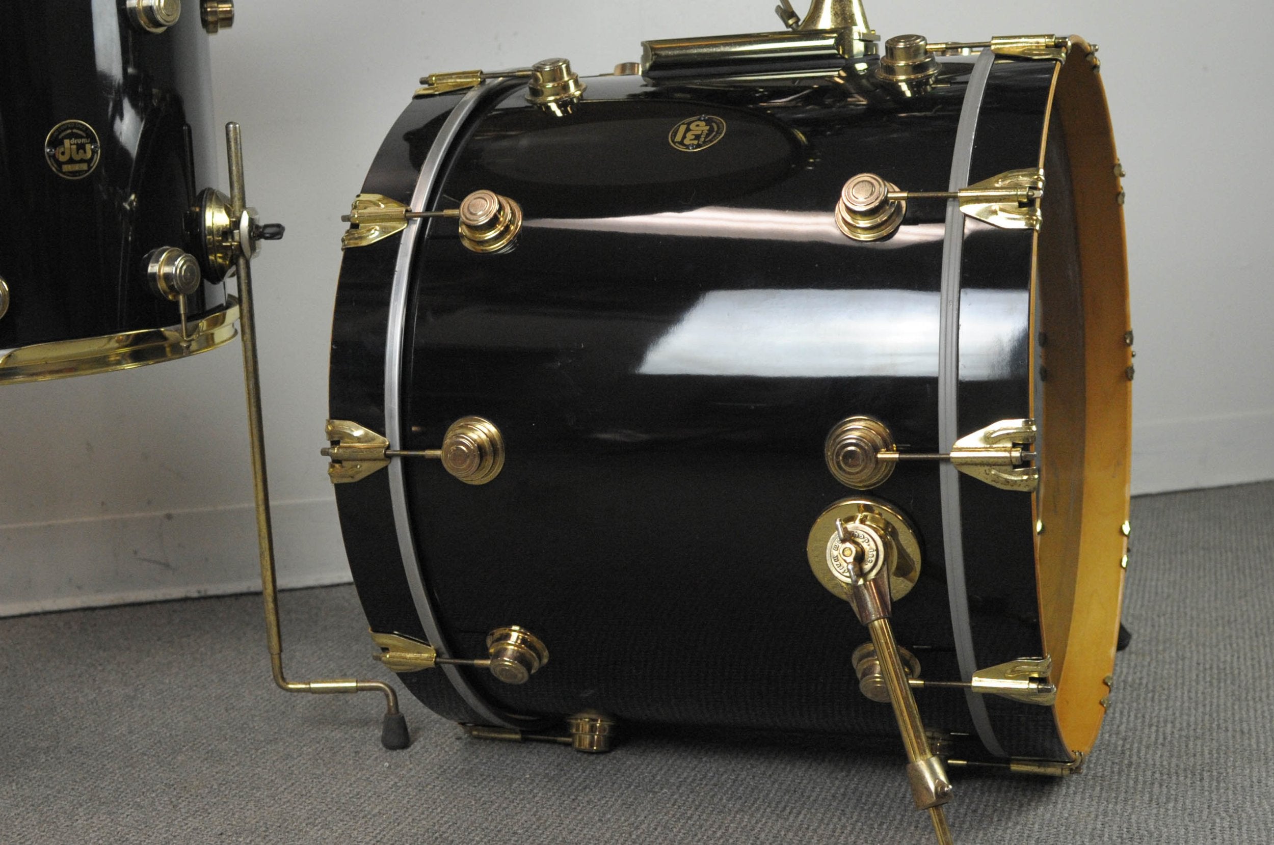 1998 DW \Black and Gold\ Drum Set1998 DW \Black and Gold\ Drum Set  