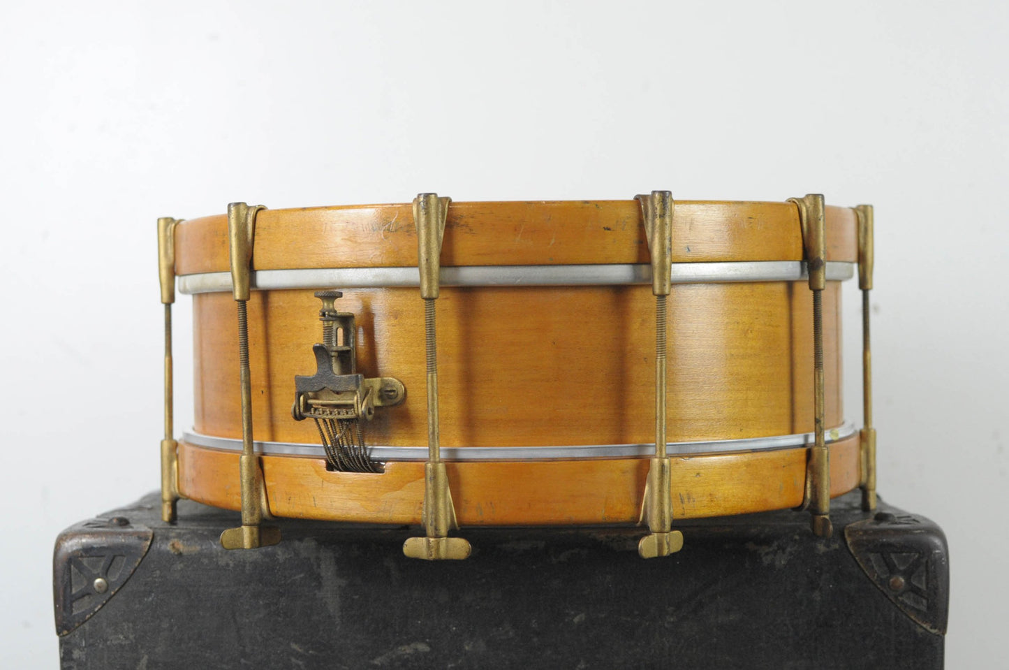 1920s 1930s Wurlitzer 4x14 Solid Shell Thumb Rod Snare Drum