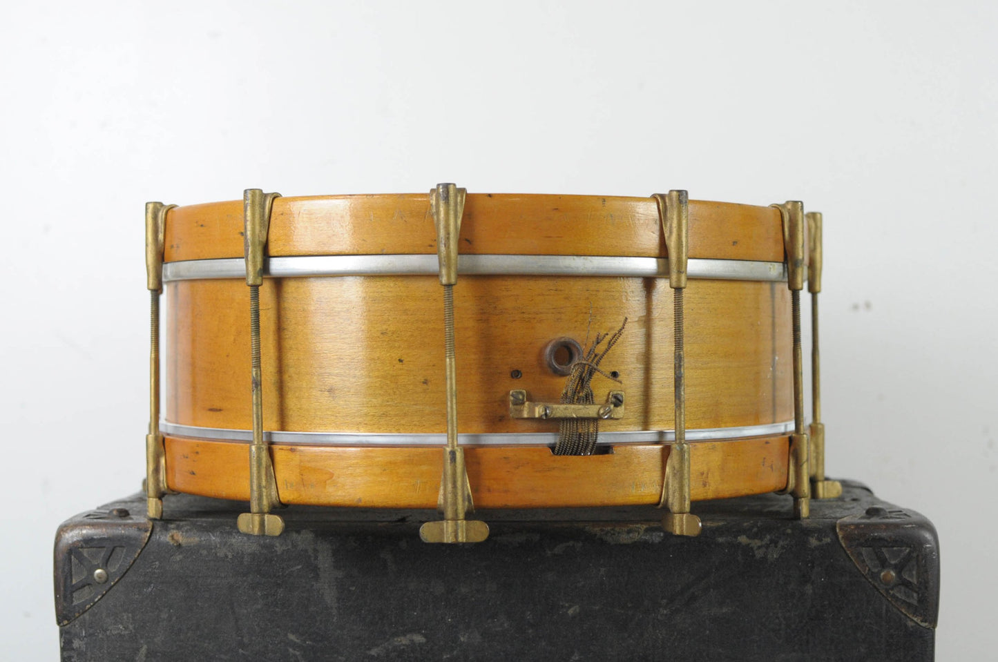 1920s 1930s Wurlitzer 4x14 Solid Shell Thumb Rod Snare Drum