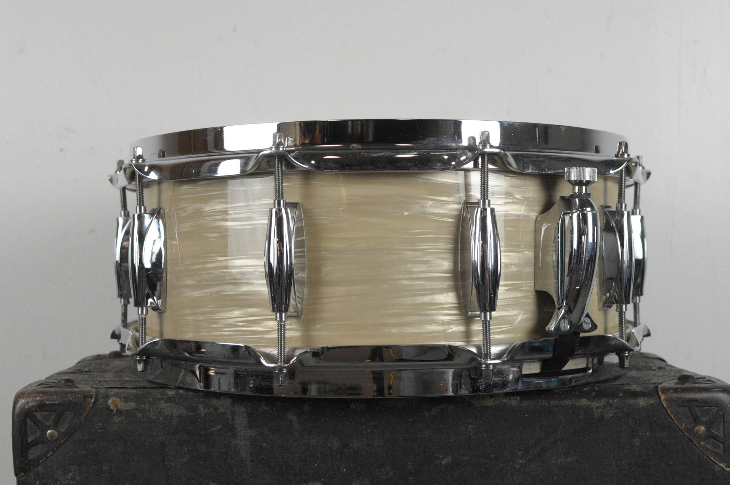 Gretsch Brooklyn 5.5x14 Creme Oyster Snare Drum – Hawthorne Drum Shop